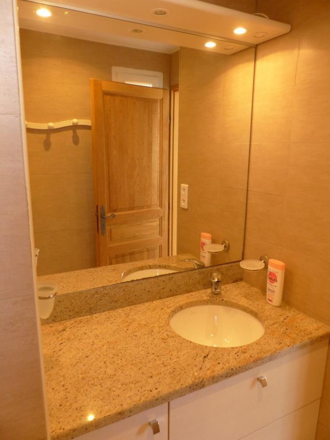 Appartement Face A La Mer La Croix-Valmer Eksteriør billede