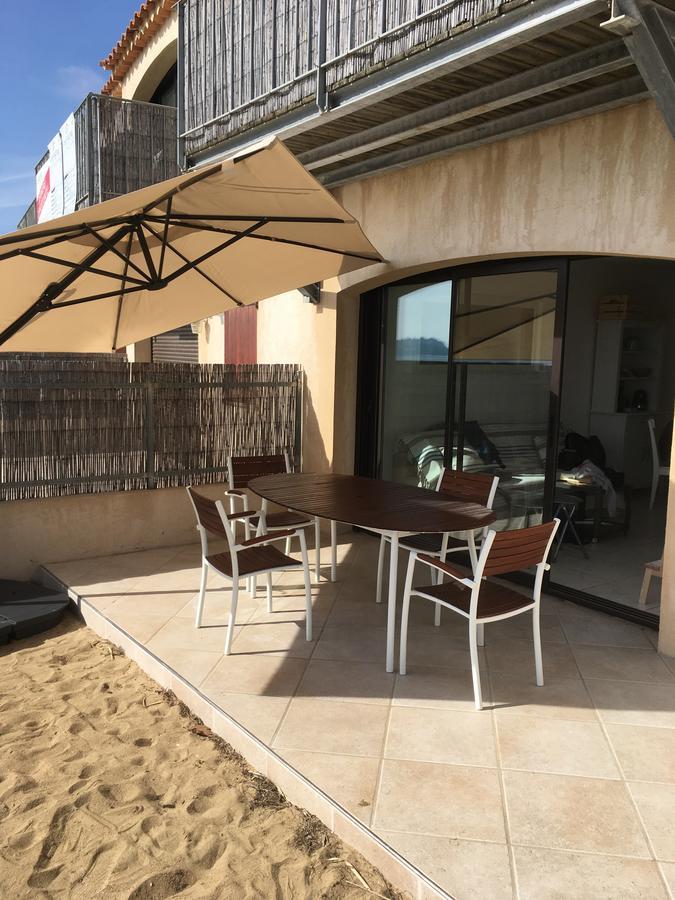 Appartement Face A La Mer La Croix-Valmer Eksteriør billede
