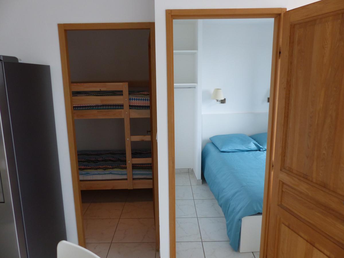 Appartement Face A La Mer La Croix-Valmer Eksteriør billede