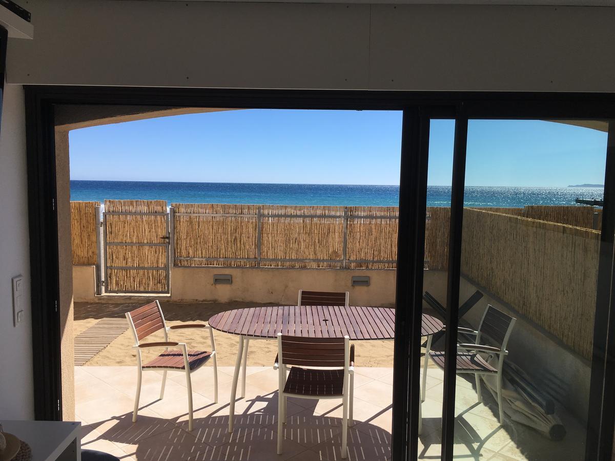Appartement Face A La Mer La Croix-Valmer Eksteriør billede